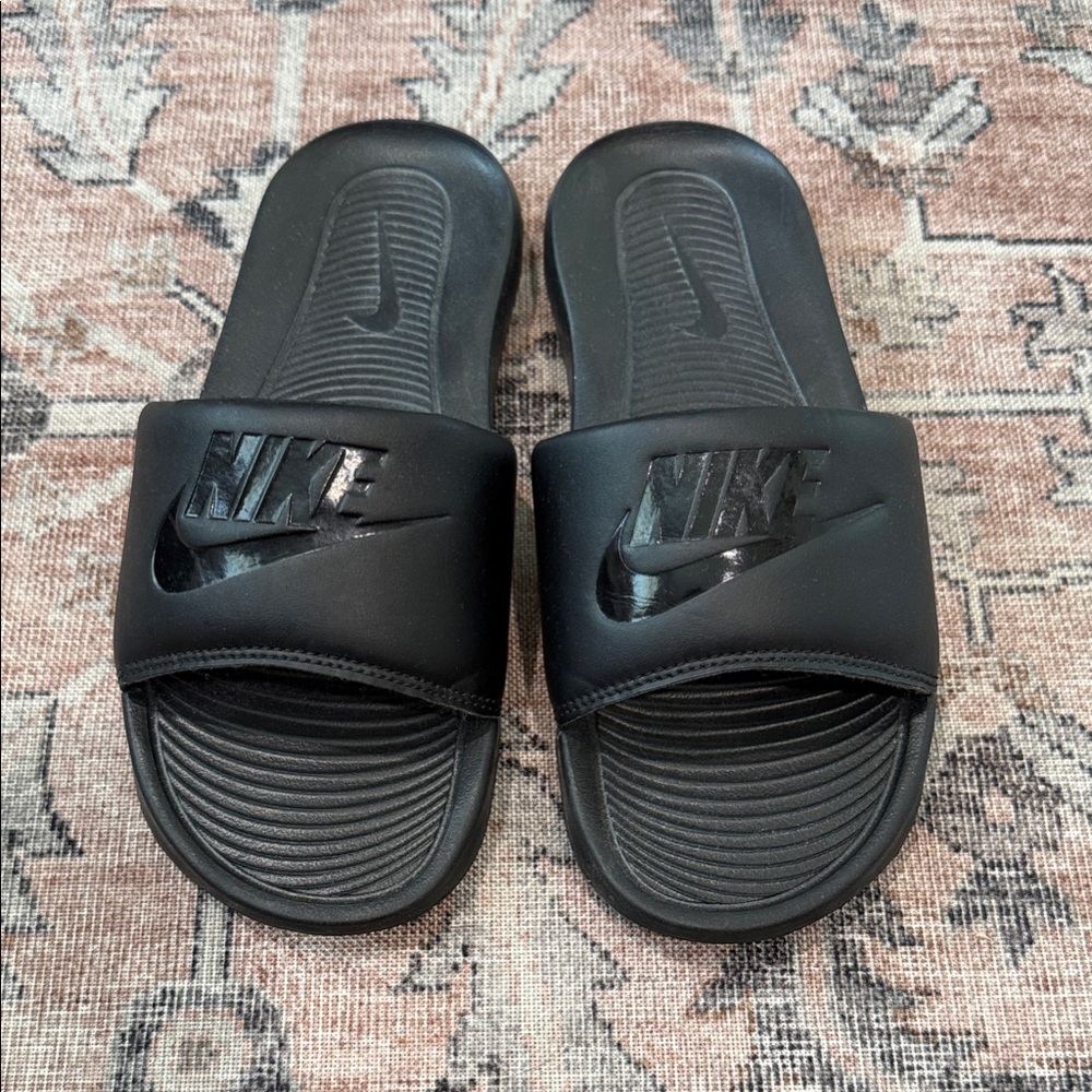 Nike Men’s (Unisex) Victori One Sandal